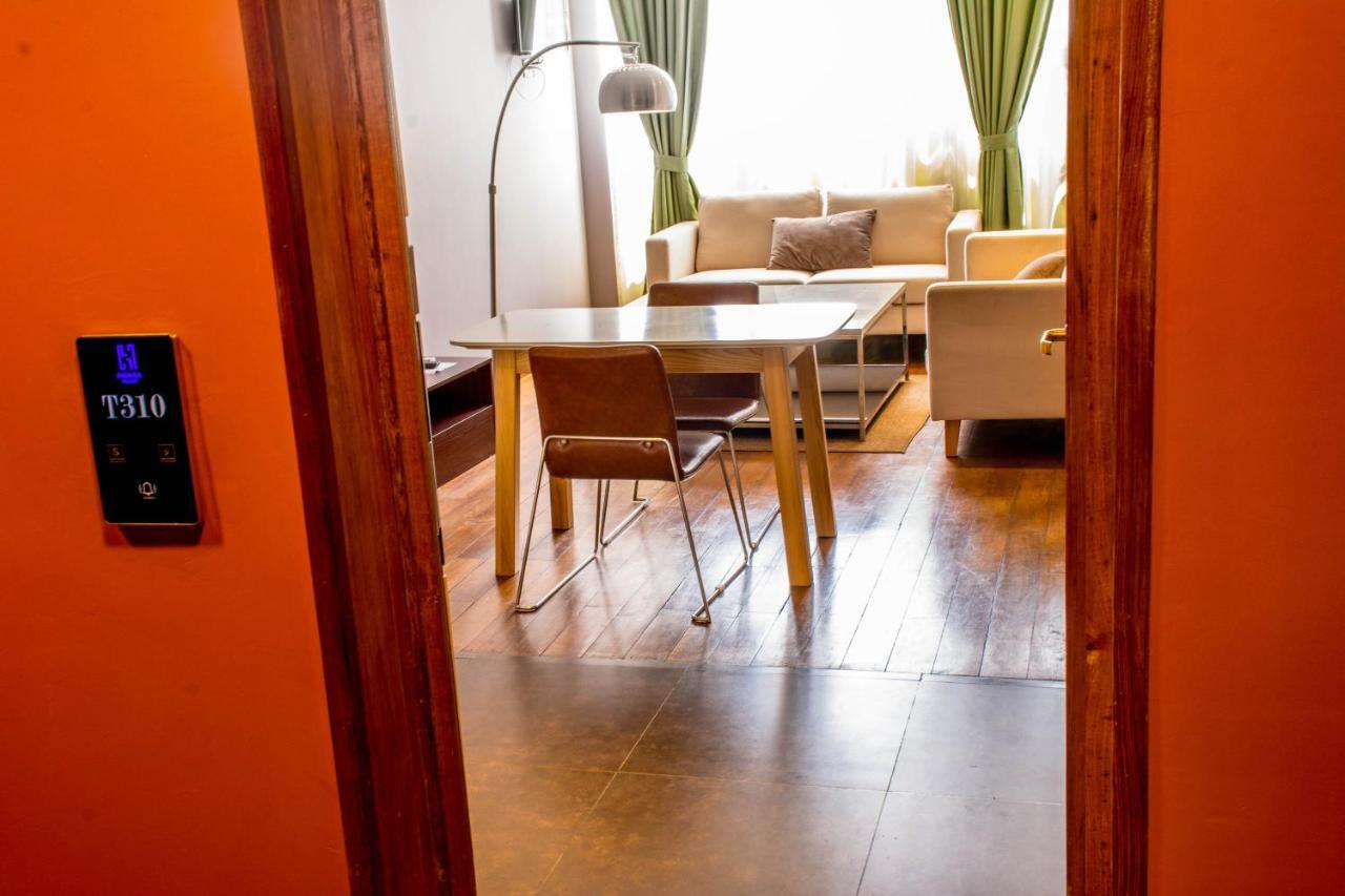 Havana Resort Antananarivo Buitenkant foto